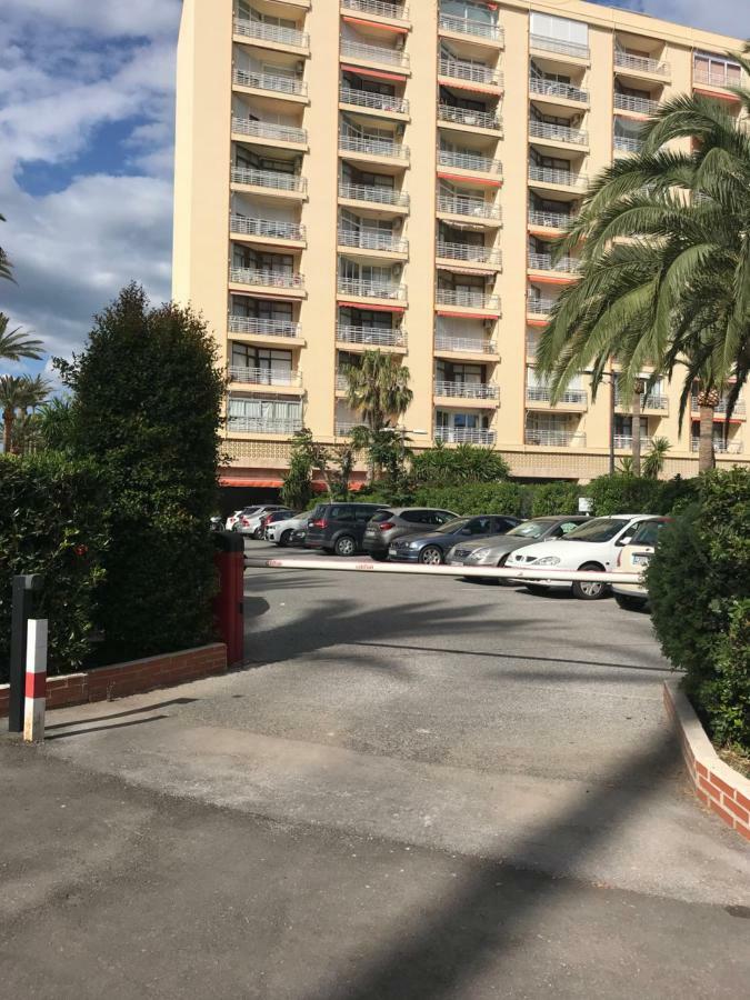 טורמולינוס Apartments "La Roca" מראה חיצוני תמונה
